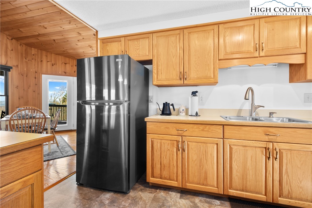 239 Summit Park Circle Boone, NC 28607 - Photo 6 of 40 Gallery Image 6