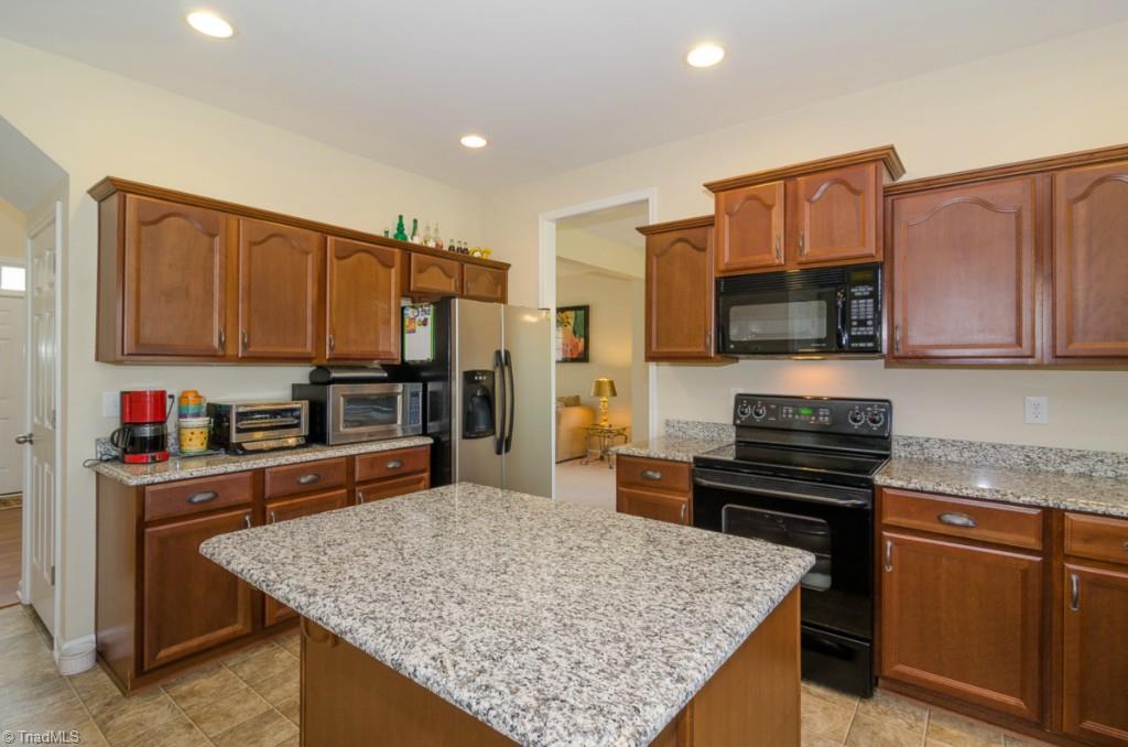 3081 Sycamore Point Trail High Point, NC 27265 - Photo 11 of 26
