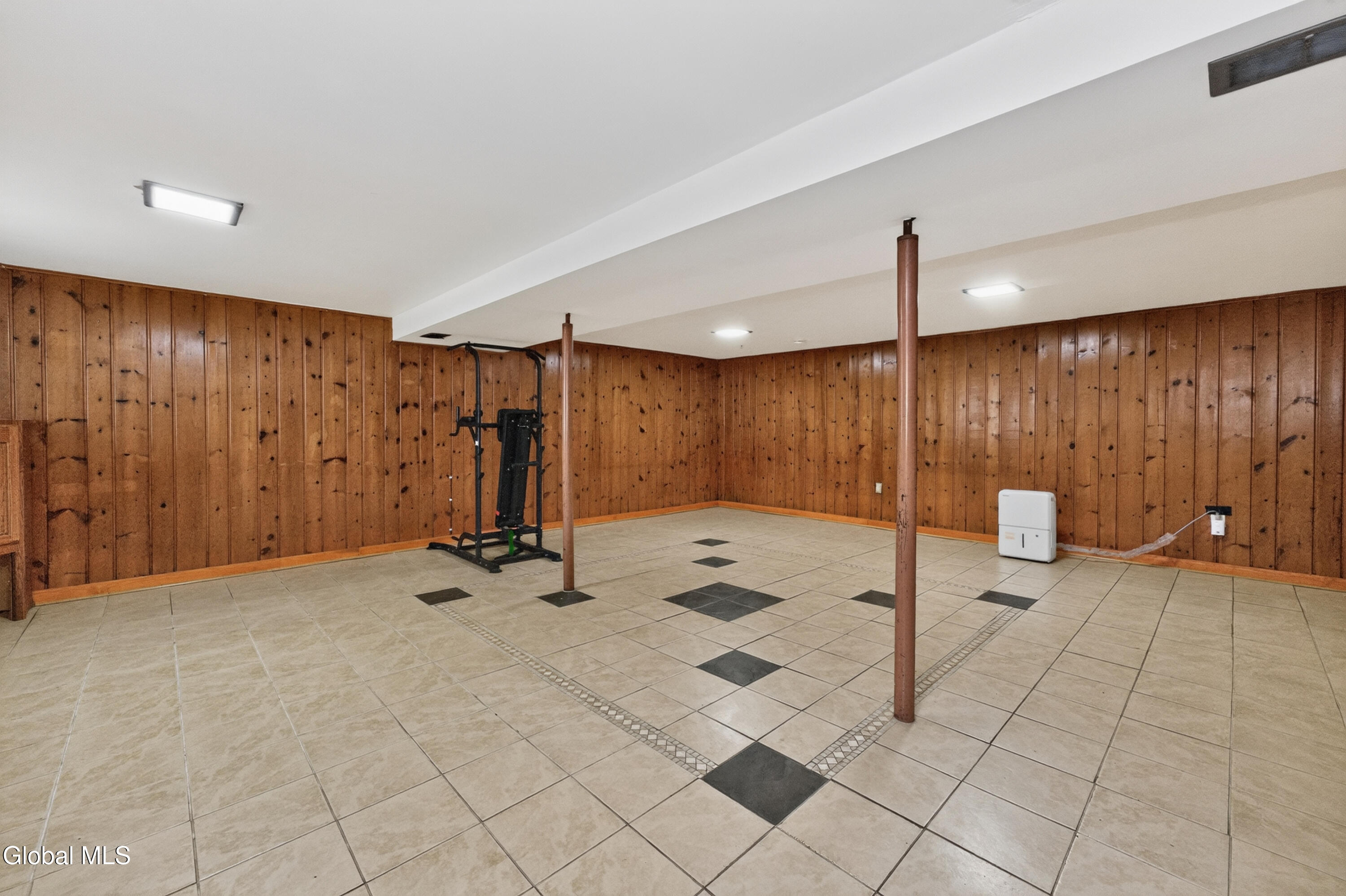 37 Marwill Street Albany, NY 12209 - Photo 16 of 33 4 Lower Level 5