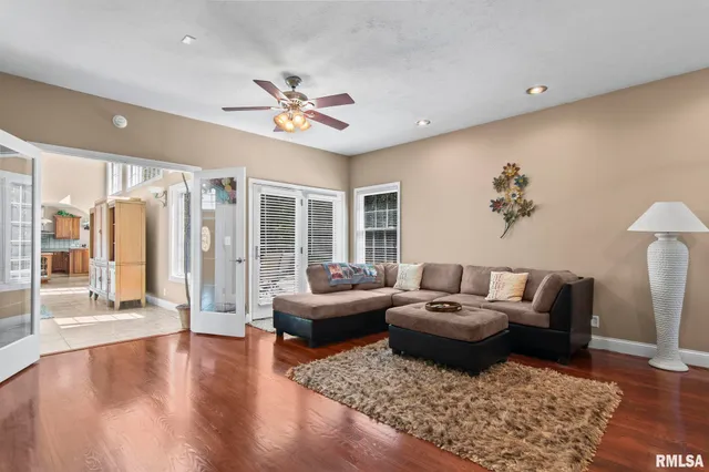 $1,108,500 | 13599 Woodland Drive, Athens, IL 62613