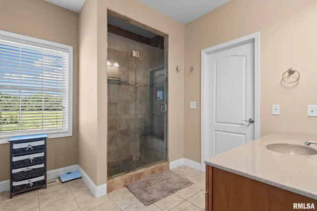 $1,108,500 | 13599 Woodland Drive, Athens, IL 62613