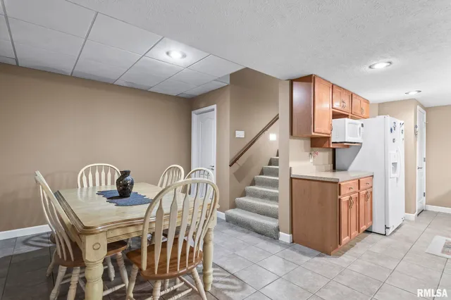 $1,108,500 | 13599 Woodland Drive, Athens, IL 62613