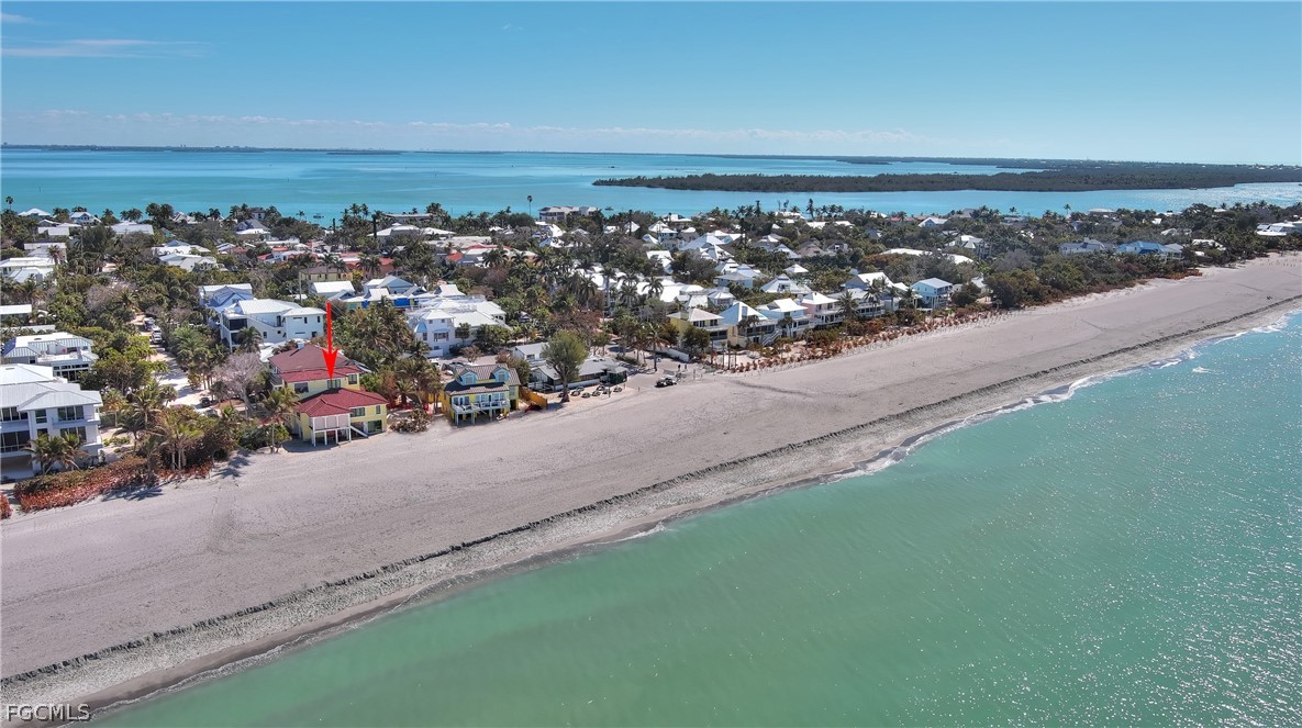 11551 Wightman Lane Captiva, FL 33924 - Photo 28 of 38 a view of a large building