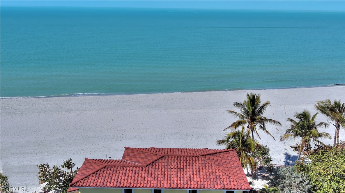 11551 Wightman Lane Captiva, FL 33924 - Photo 37 of 38 a view of a yard