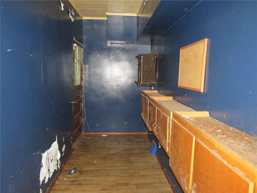 1465 Steuben Street Pittsburgh, PA 15205 - Photo 12 of 24 a bathroom with double vanity and a shower