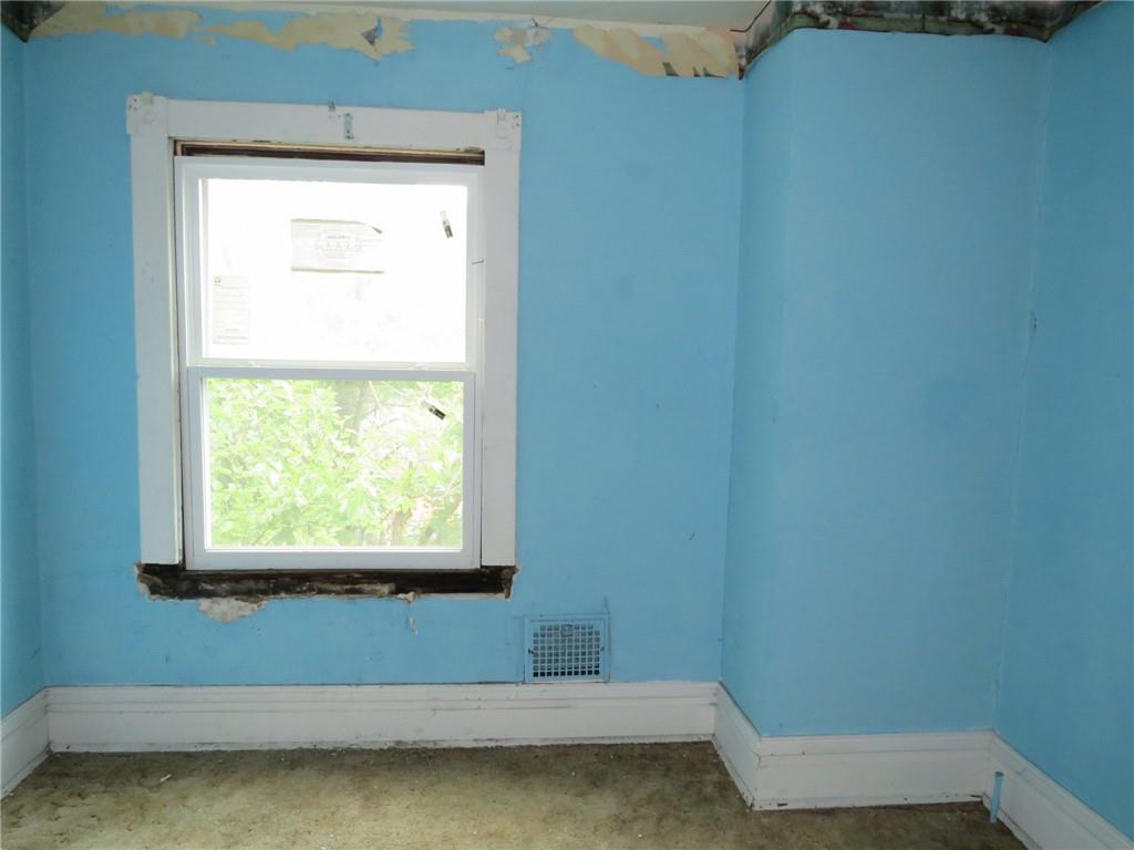 1465 Steuben Street Pittsburgh, PA 15205 - Photo 18 of 24 a view of a room with window