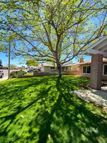 413 Peg Street Ridgecrest, CA 93555 - Photo 3 of 20