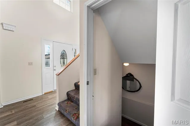 $284,500 | 202 Sun Valley Drive, Smithton, IL 62285