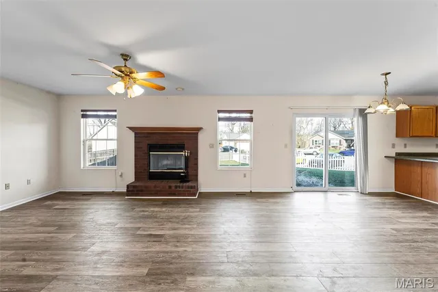 $284,500 | 202 Sun Valley Drive, Smithton, IL 62285