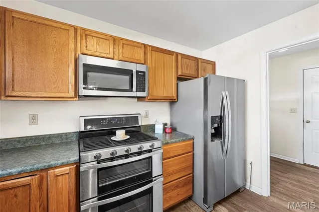 $289,500 | 202 Sun Valley Drive, Smithton, IL 62285