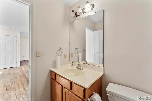 $289,500 | 202 Sun Valley Drive, Smithton, IL 62285