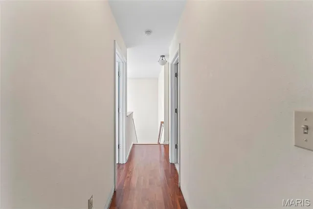 $284,500 | 202 Sun Valley Drive, Smithton, IL 62285