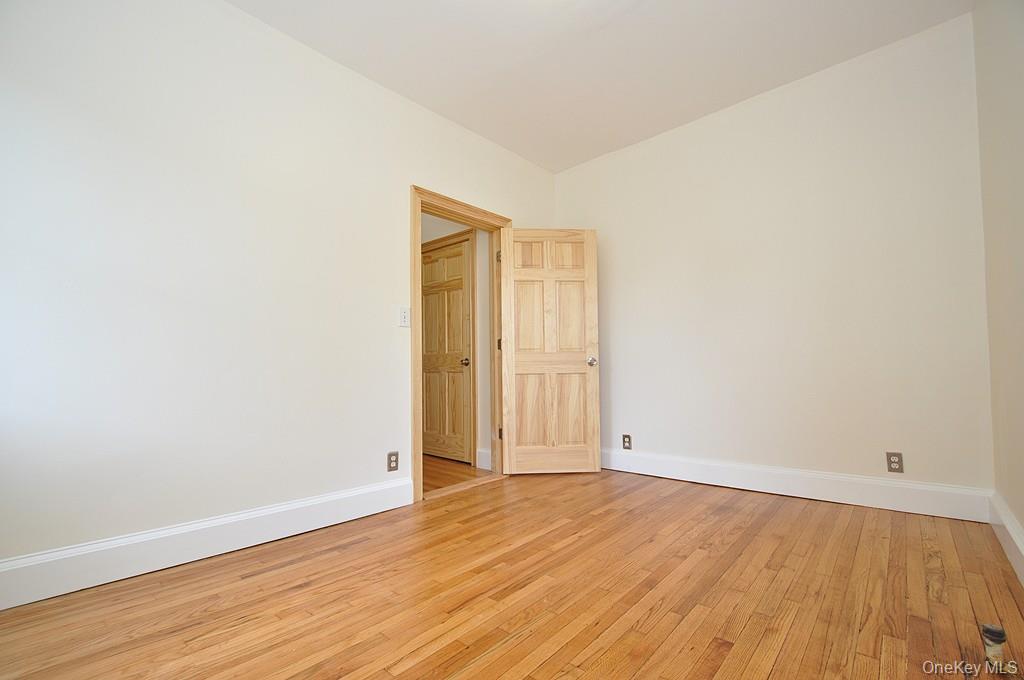 120 Stonelea Place, Unit 3M New Rochelle, NY 10801 - Photo 31 of 35
