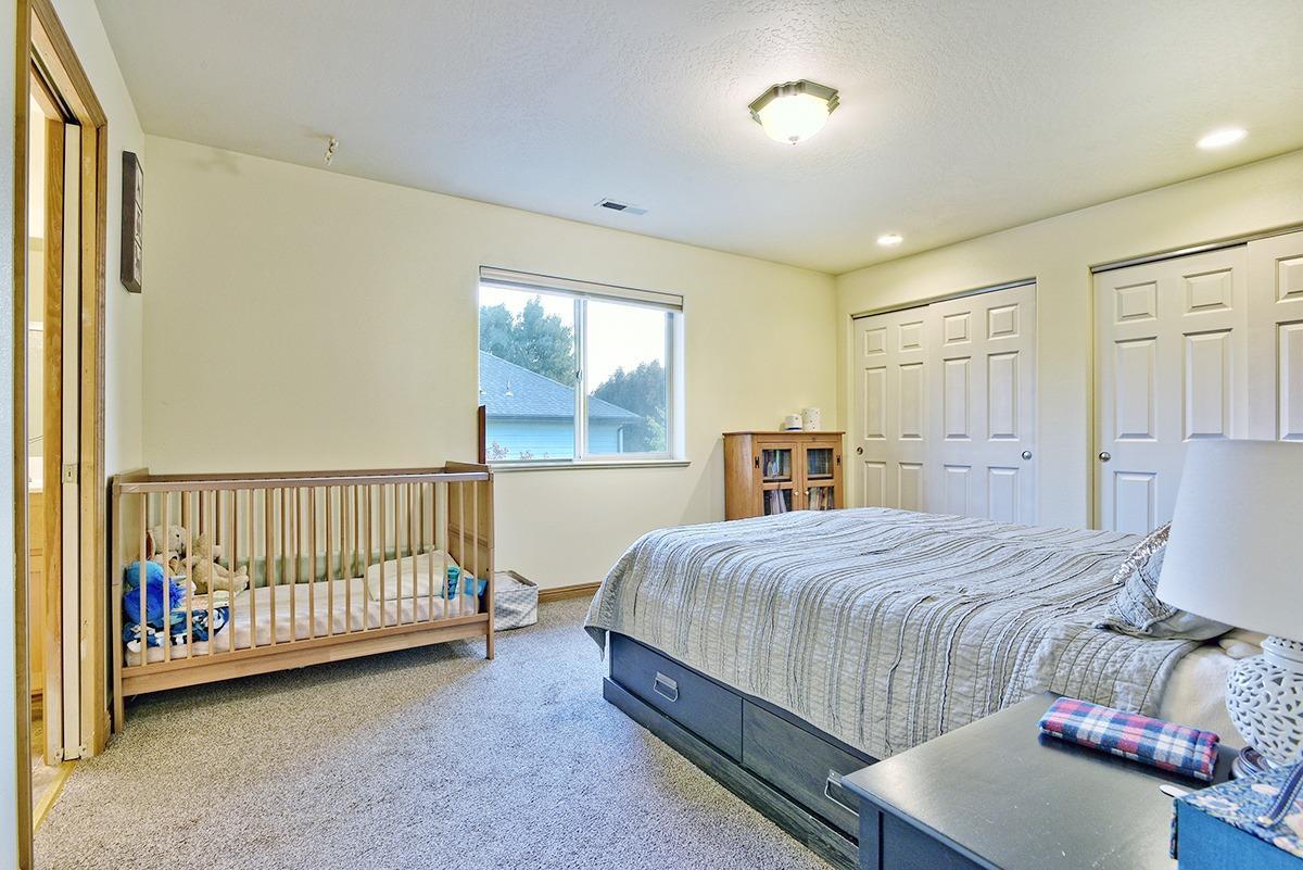 963 Win Way Eagle Point, OR 97524 - Photo 17 of 35 Additional Photo