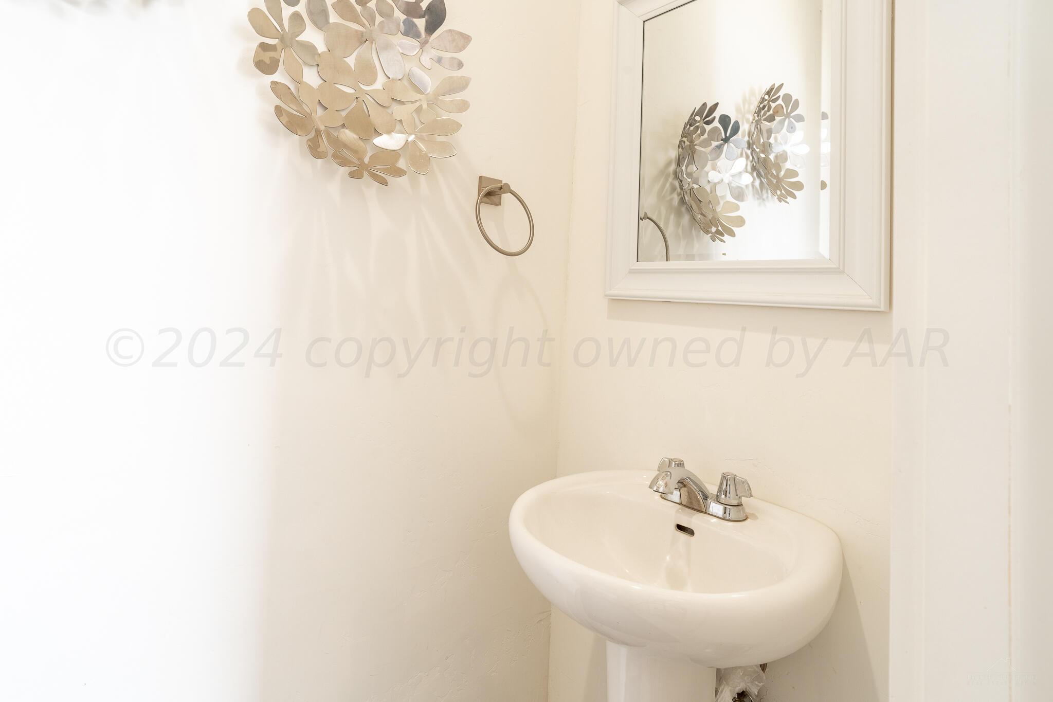 4251 Wildcat Springs Road Amarillo, TX 79119 - Photo 46 of 67 4251 Wildcat Springs - 4th Bathroom 1