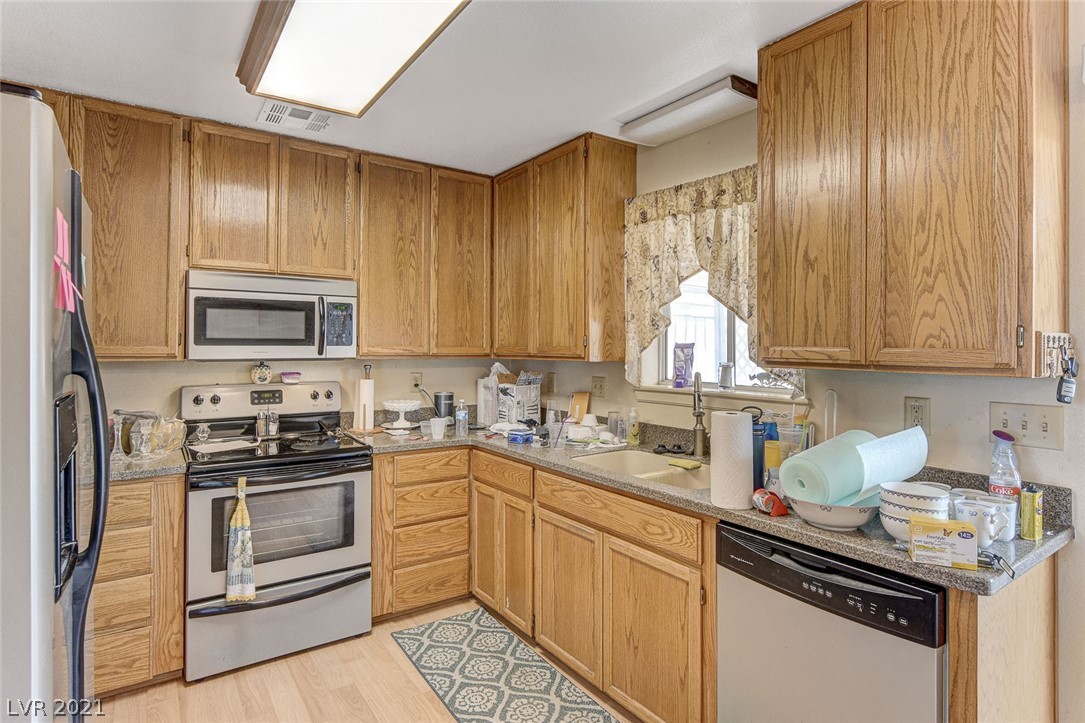 630 East Simkins Road Pahrump, NV 89060 - Photo 11 of 41 Gallery Image 11