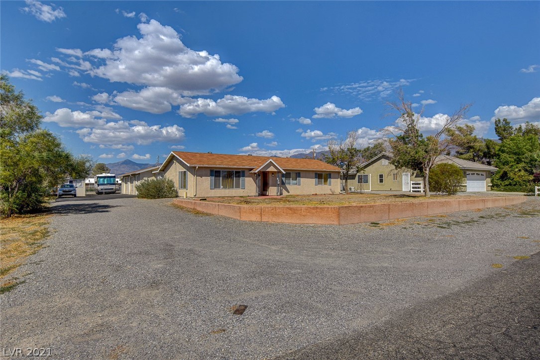630 East Simkins Road Pahrump, NV 89060 - Photo 3 of 41 Gallery Image 3