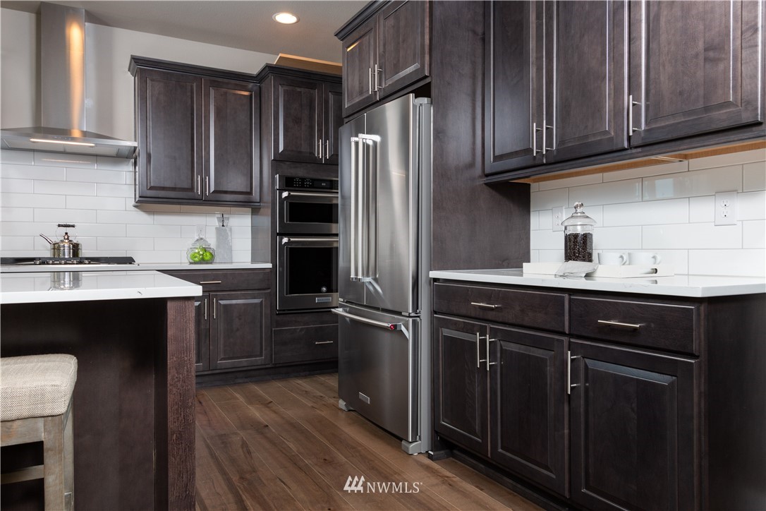 555 Hoquiam Avenue Northeast Renton, WA 98059 - Photo 11 of 24 Gallery Image 11