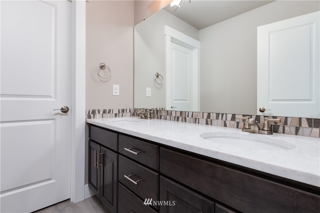 555 Hoquiam Avenue Northeast Renton, WA 98059 - Photo 17 of 24 Gallery Image 17