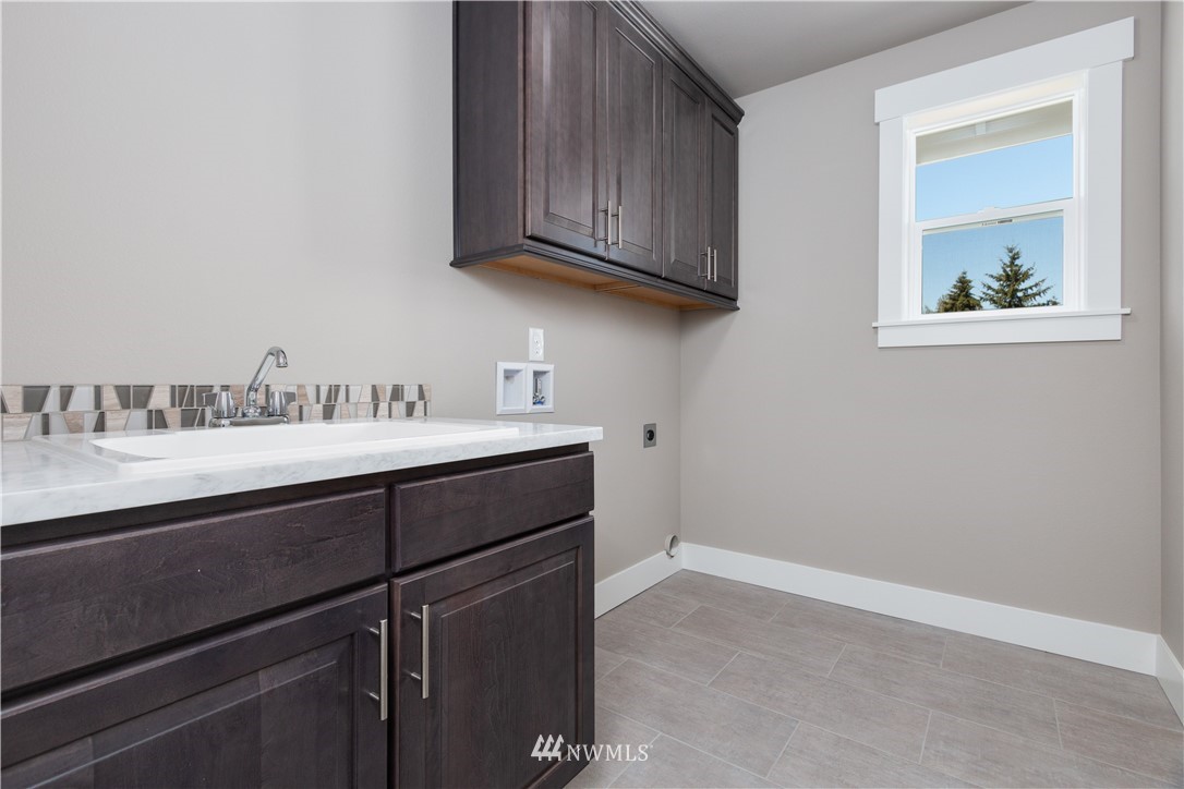 555 Hoquiam Avenue Northeast Renton, WA 98059 - Photo 22 of 24 Gallery Image 22