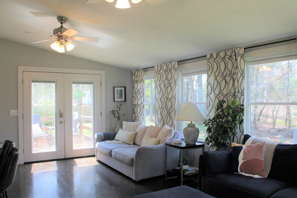 76 Gregory Road Holliston, MA 01746 - Photo 9 of 27 Gallery Image 9