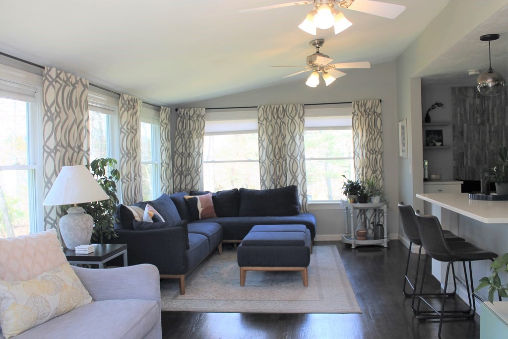 76 Gregory Road Holliston, MA 01746 - Photo 10 of 27 Gallery Image 10