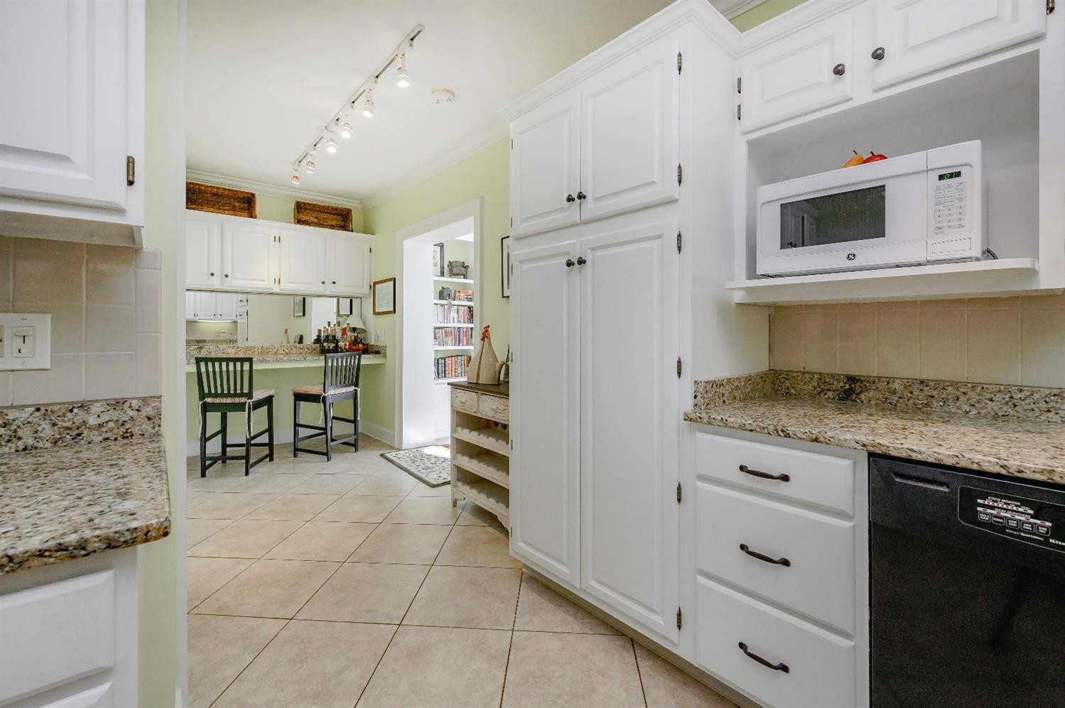 235 Cochran Road Lexington, KY 40502 - Photo 11 of 46 Photo 11
