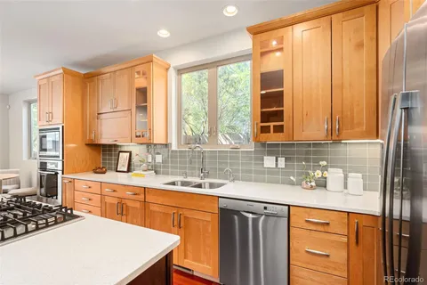 $999,000 | 2155 South Logan Street, Denver, CO 80210