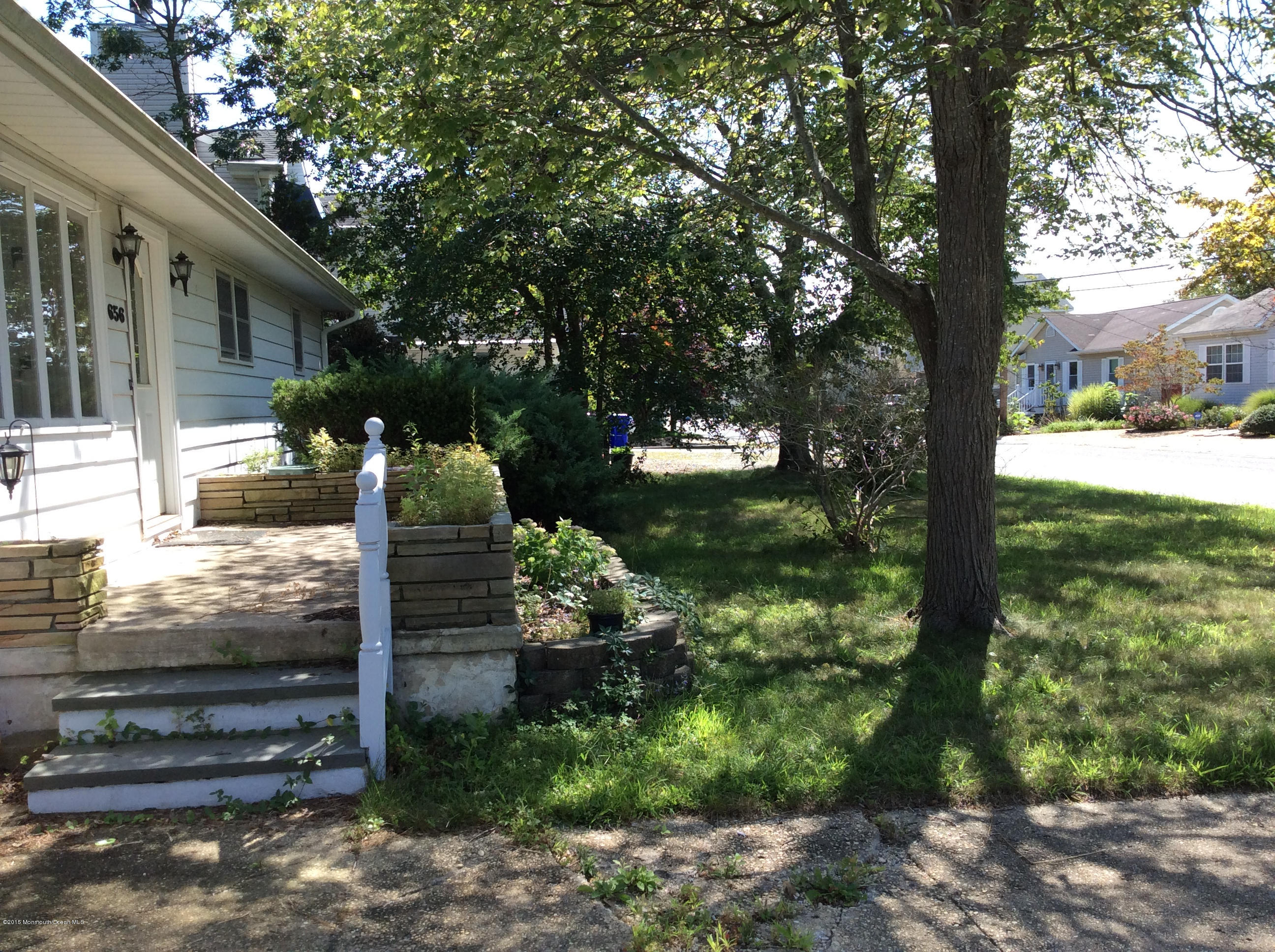656 Drum Point Road Brick, NJ 08723 - Photo 3 of 25 IMG_0014
