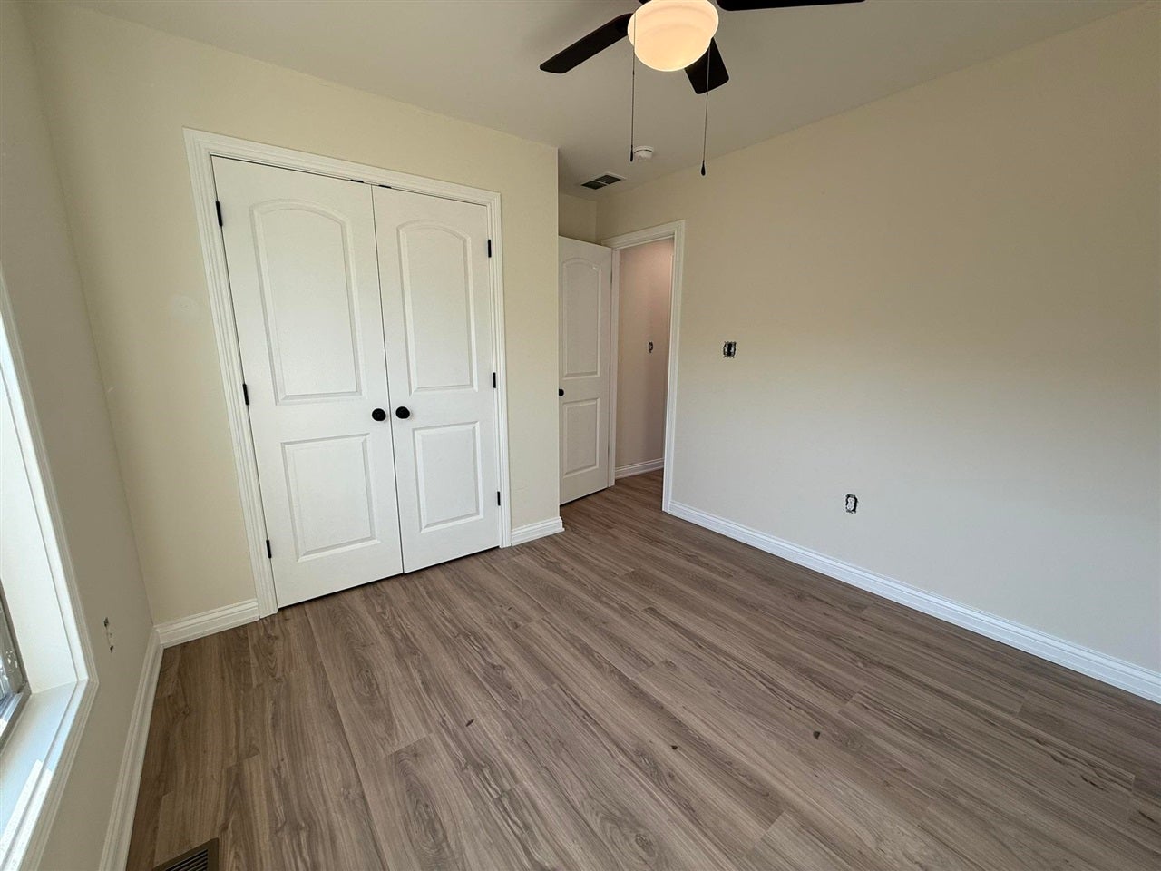 6819 Dripping Springs Road Smiths Grove, KY 42171 - Photo 16 of 22 Gallery Image 16