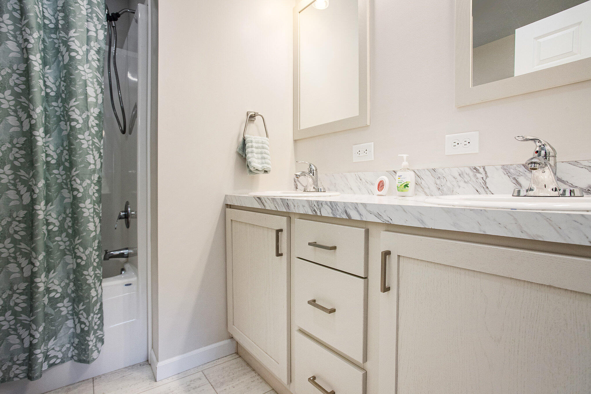 52199 Nancy Lane Three Rivers, MI 49093 - Photo 16 of 28 014_file_924