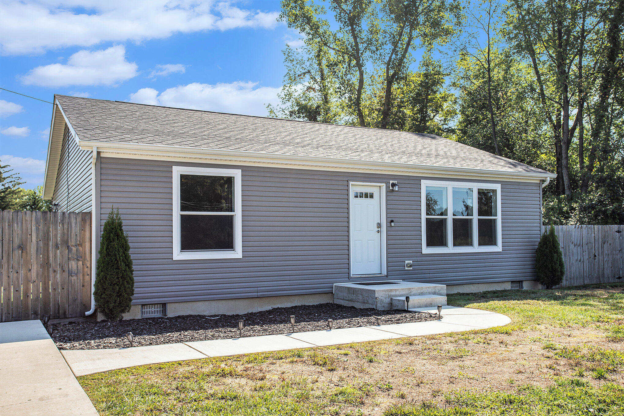 52199 Nancy Lane Three Rivers, MI 49093 - Photo 2 of 28 002_file_508