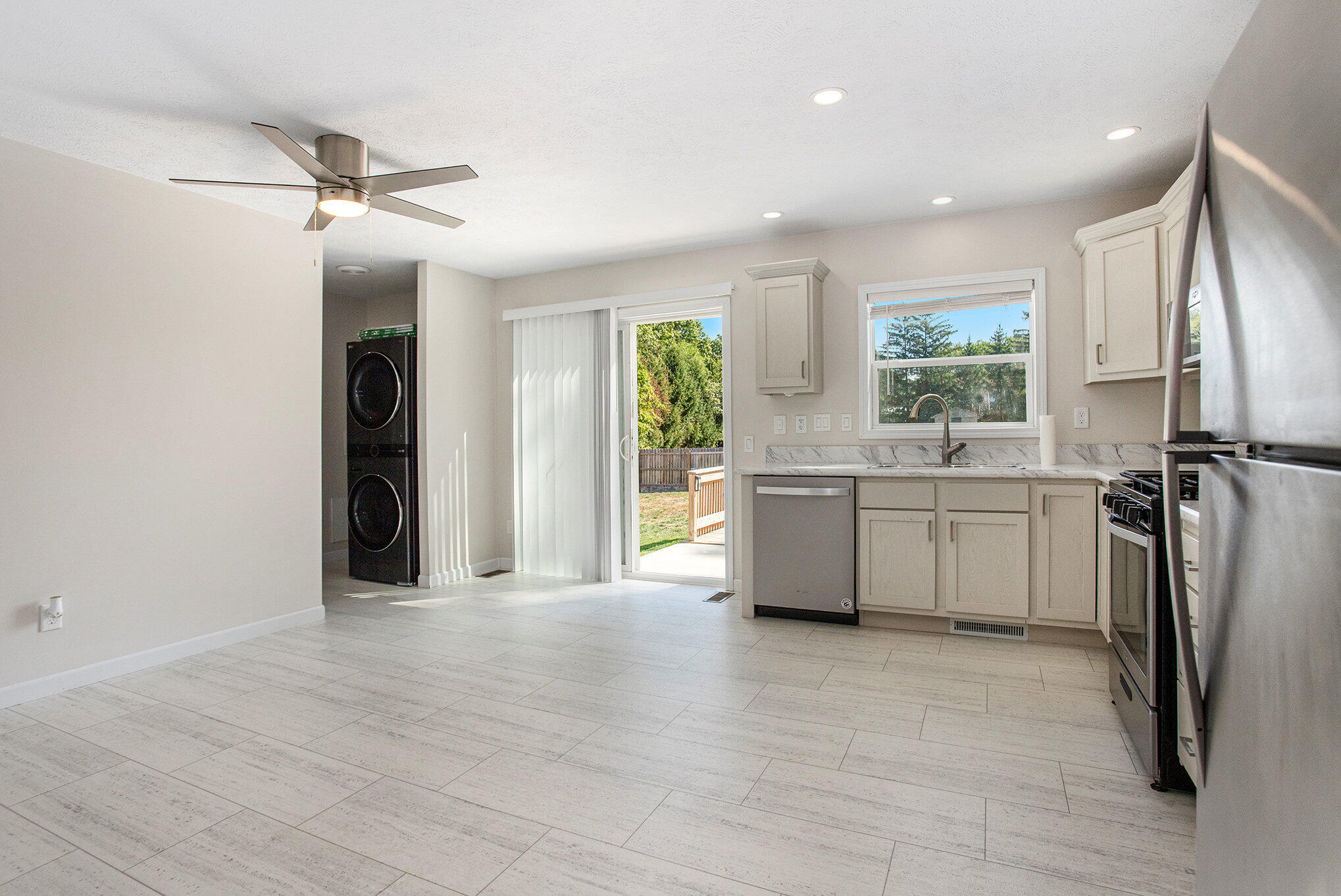 52199 Nancy Lane Three Rivers, MI 49093 - Photo 7 of 28 006_file_203