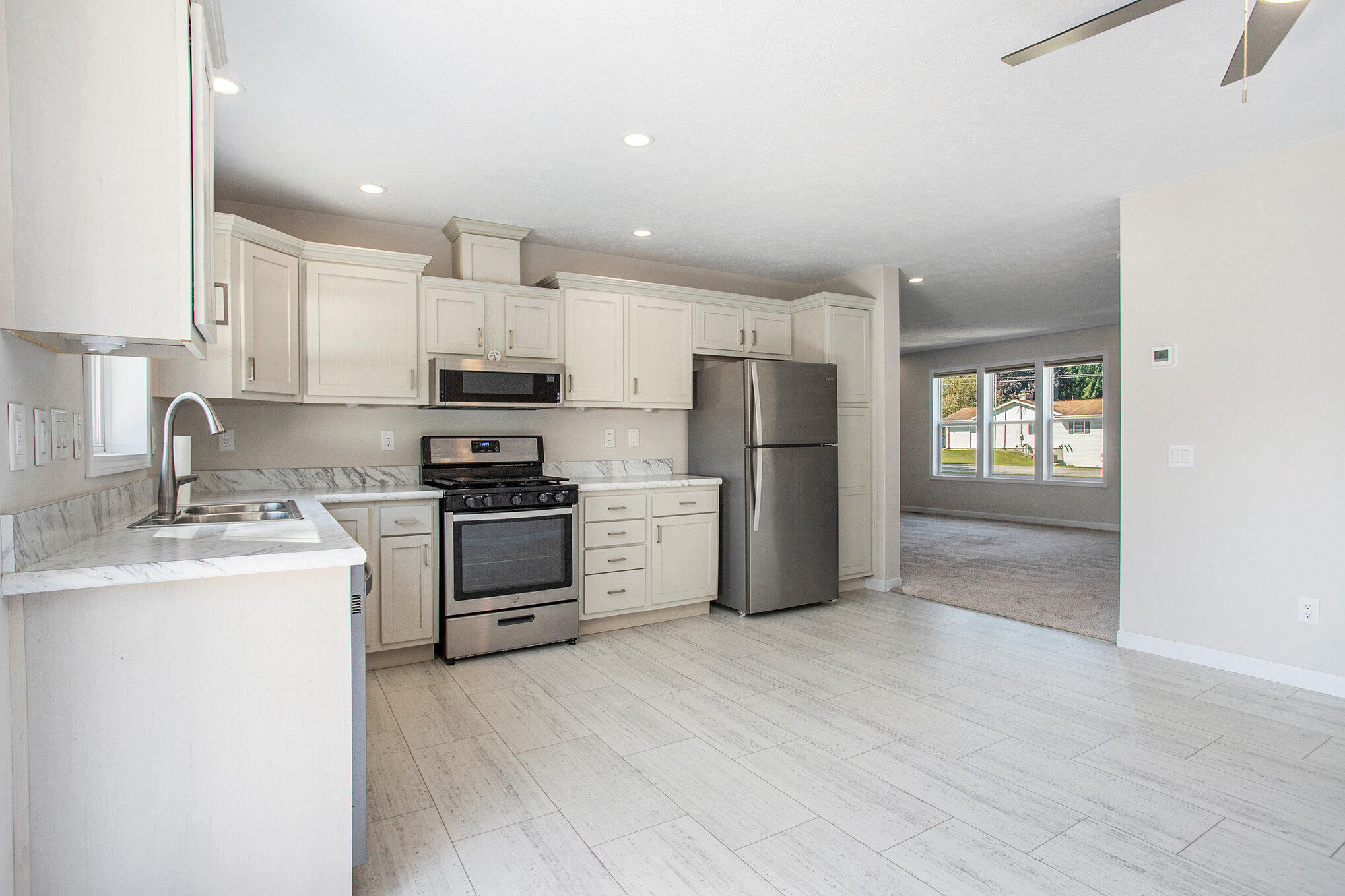 52199 Nancy Lane Three Rivers, MI 49093 - Photo 9 of 28 008_file_648