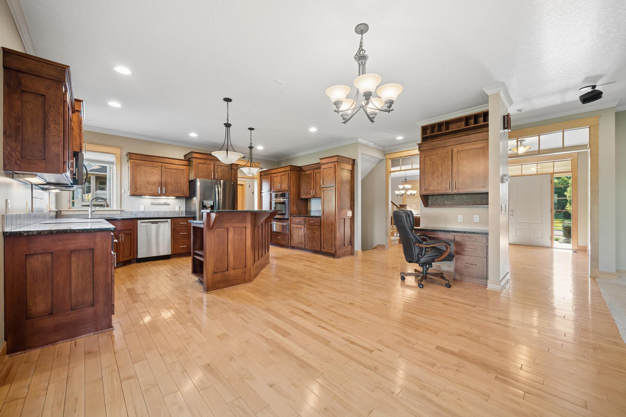 5352 Scenic Oak Drive Southwest Rochester, MN 55902 - Photo 17 of 63