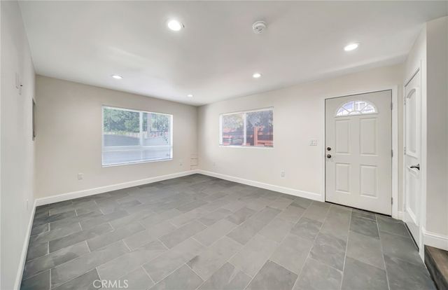 $4,200 | 5026 Varna Avenue, Sherman Oaks, CA 91423