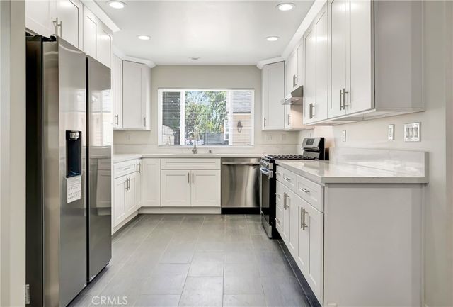 $4,200 | 5026 Varna Avenue, Sherman Oaks, CA 91423