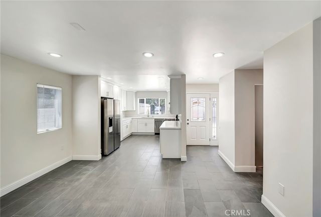 $4,200 | 5026 Varna Avenue, Sherman Oaks, CA 91423