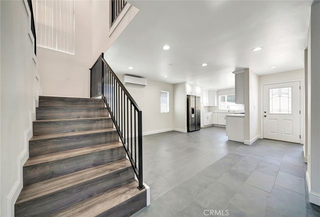 $4,200 | 5026 Varna Avenue, Sherman Oaks, CA 91423