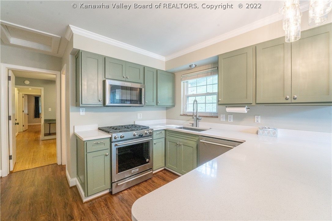 298 South Pinch Road Elkview, WV 25071 - Photo 10 of 24 Gallery Image 10