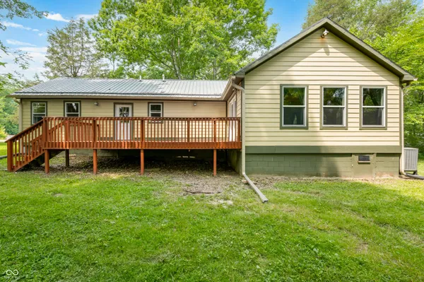 $286,000 | 5800 South Shore Drive, Nashville, IN 47448