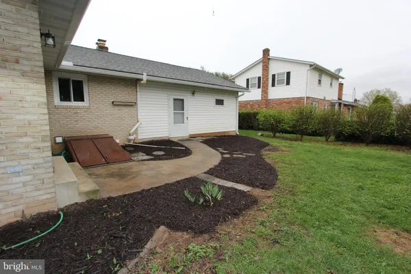 $549,900 | 8121 Runnymeade Drive, Frederick, MD 21702