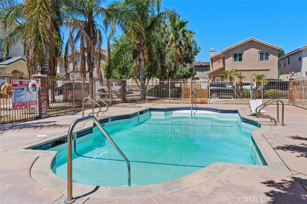 10104 Gould Street Riverside, CA 92503 - Photo 6 of 31