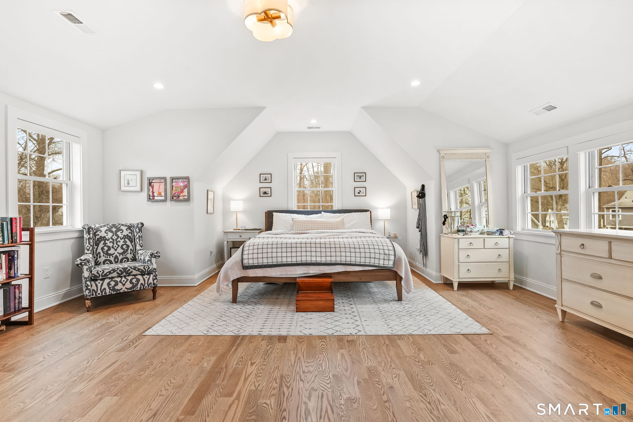 153 North Street Trumbull, CT 06611 - Photo 19 of 27 Spacious Primary Suite