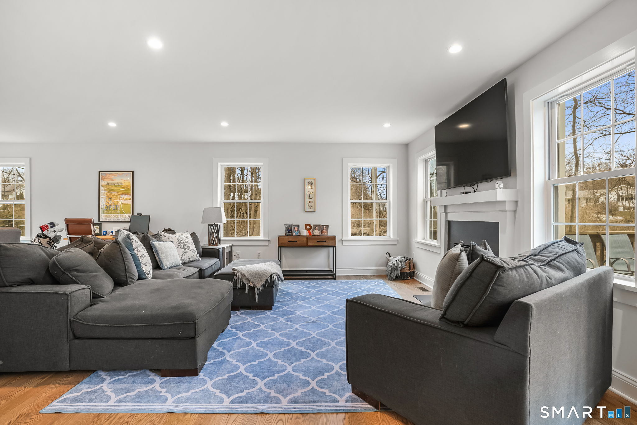 153 North Street Trumbull, CT 06611 - Photo 10 of 27