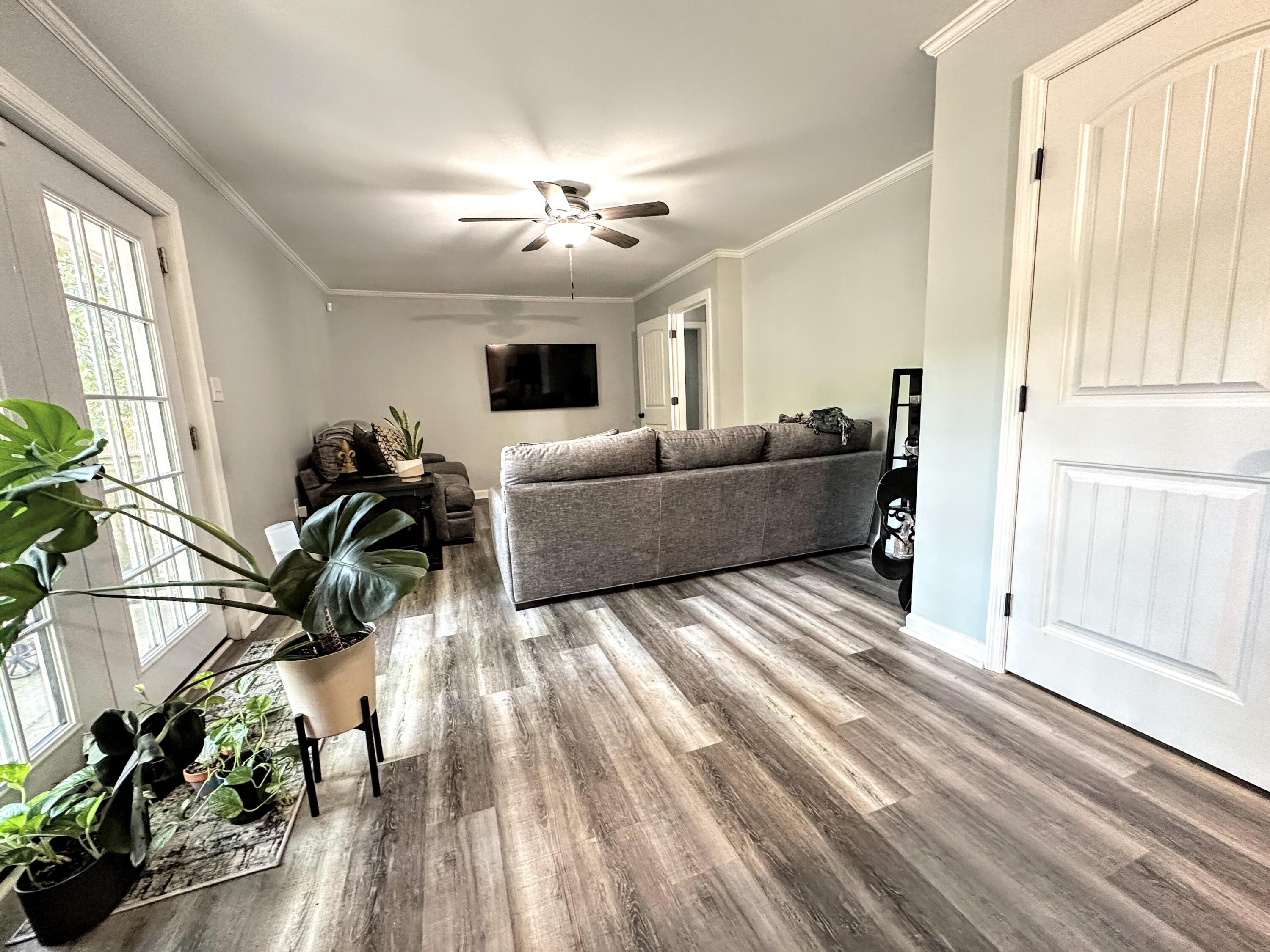 1735 Goshen Road Augusta, GA 30906 - Photo 11 of 41 Family room open to kitchen area for enetertaining