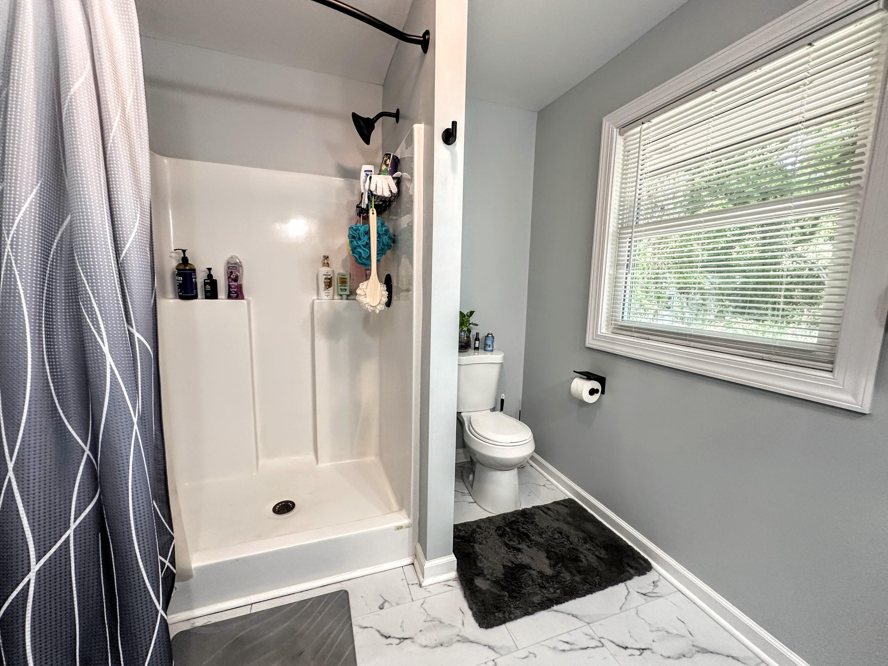 1735 Goshen Road Augusta, GA 30906 - Photo 22 of 41 Owners suite bath with shower