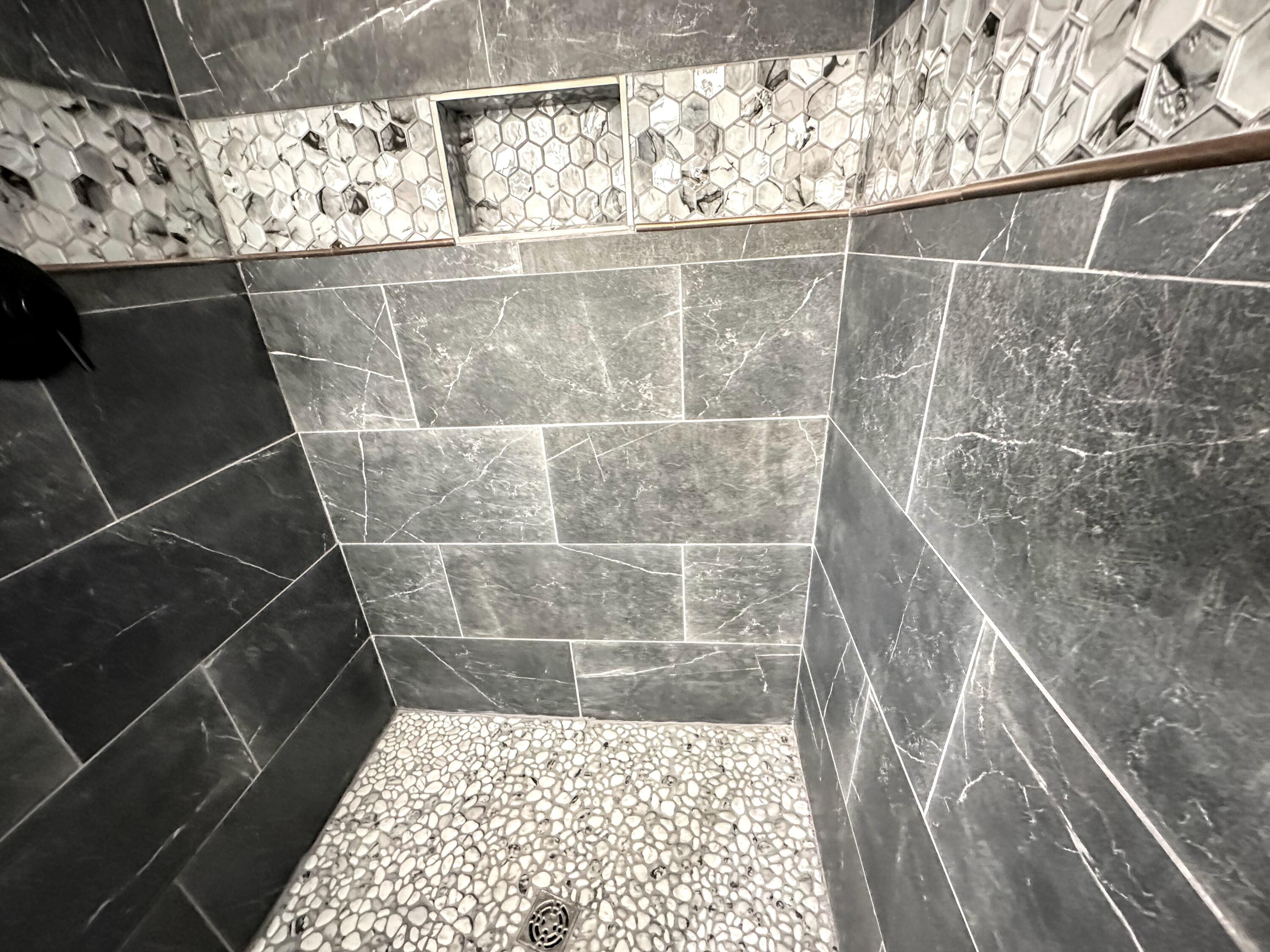 1735 Goshen Road Augusta, GA 30906 - Photo 32 of 41 Tiled shower