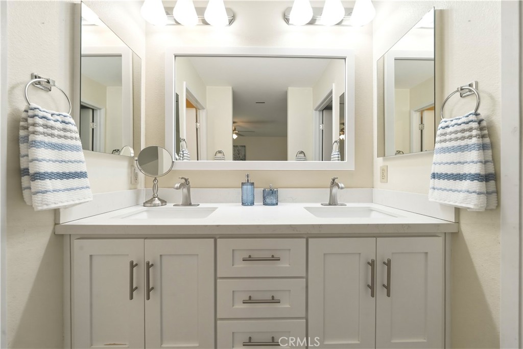 12769 Kalmia Street Rancho Cucamonga, CA 91739 - Photo 29 of 43 Master Bath