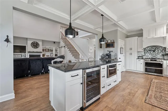 $750,000 | 1516 Lake Howard Drive Southwest, Winter Haven, FL 33880